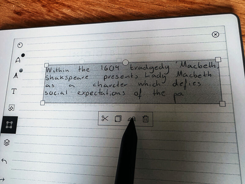 reMarkable Paper Pure handwriting highlighted before converting to text